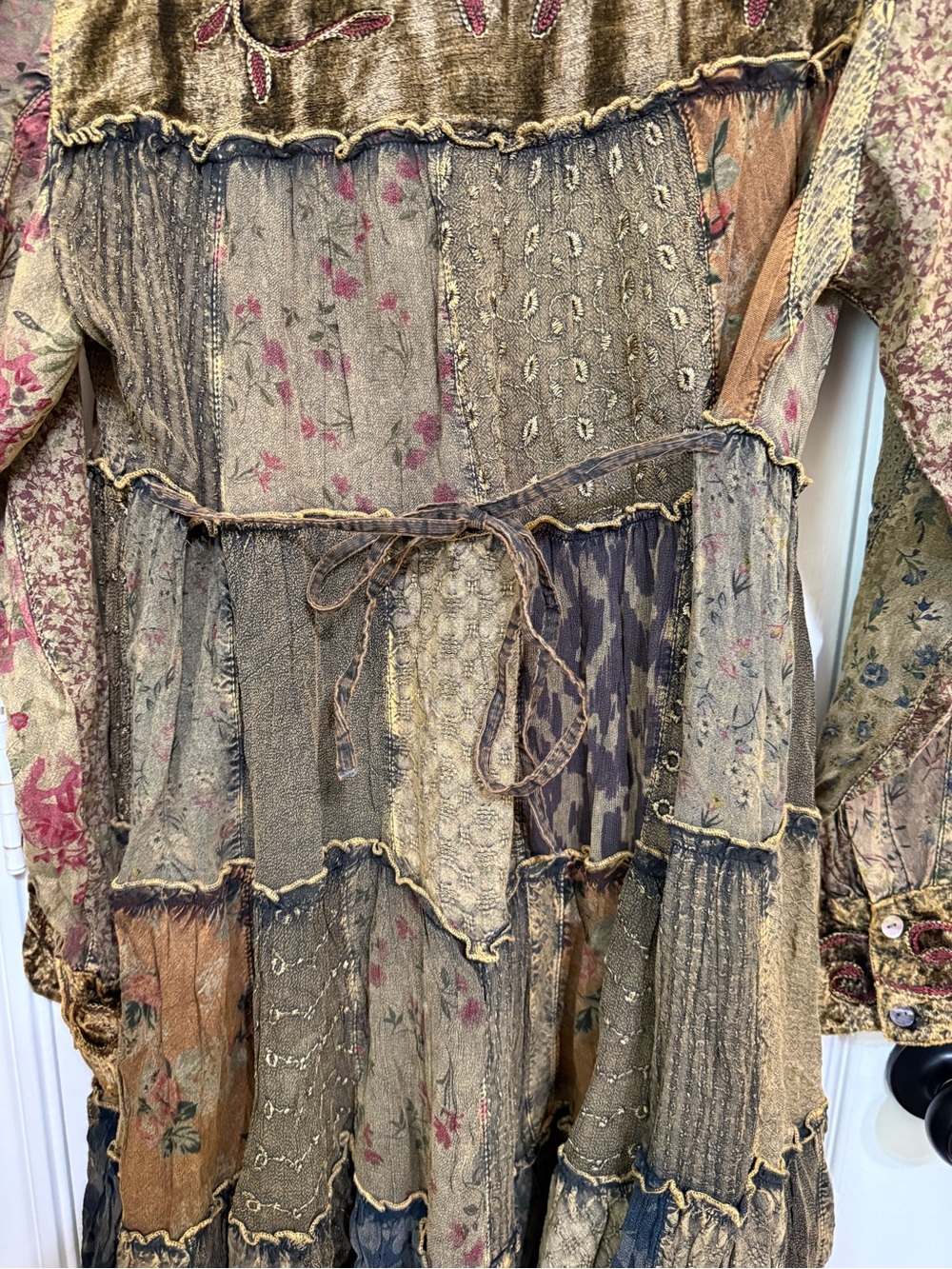H076 NWT Young Threads L ptp21 21 ptp19 Boho Patchwork Mini Dress in Olive Green - Picture 8 of 14